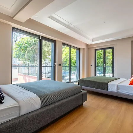 One-bedroom Family In Managed - Bosphorus View In Location Isztambul